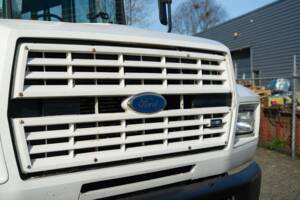 Bild 5/8 von Ford B-700 (1992)