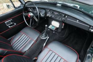 Bild 32/50 von MG MGB (1968)