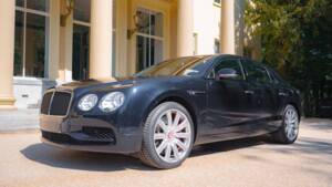 Immagine 58/68 di Bentley Flying Spur V8 S (2017)