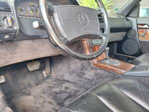 Bild 15/26 von Mercedes-Benz 500 SL (1990)