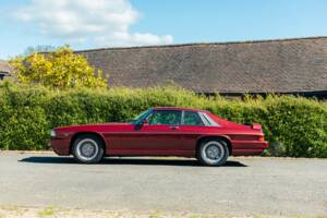 Image 14/50 of Jaguar XJR-S V12 Le Mans (1991)