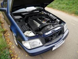 Image 24/35 de Mercedes-Benz SL 320 (1996)