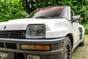 Image 16/49 of Renault R 5 Turbo 2 (1984)