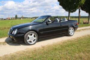 Bild 5/42 von Mercedes-Benz CLK 430 (2002)