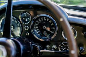 Image 55/62 of Aston Martin DB 6 (1967)