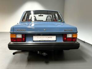 Image 5/15 de Volvo 244 (1980)