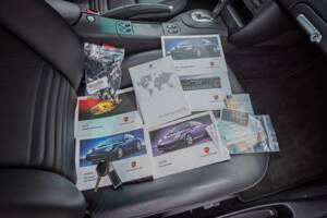 Afbeelding 43/73 van Porsche 911 Carrera 4S (2002)