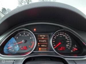 Image 28/50 of Audi Q7 4.2 FSI quattro (2006)