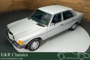 Image 1/19 de Mercedes-Benz 250 (1978)