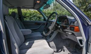 Immagine 4/44 di Mercedes-Benz 500 SE (1985)
