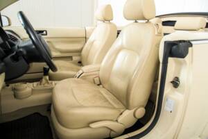 Bild 26/50 von Volkswagen New Beetle 1.6 (2003)