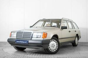 Bild 3/50 von Mercedes-Benz 230 TE (1987)