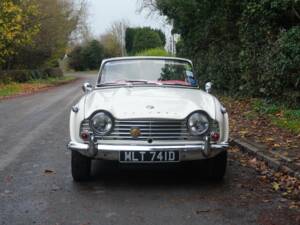 Bild 2/19 von Triumph TR 4A (1966)