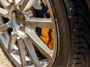 Image 16/75 of Aston Martin V12 Vanquish S (2007)