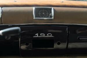 Image 37/50 of Mercedes-Benz 190 (1955)