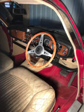 Image 9/22 of Daimler Sovereign 4.2 (1969)