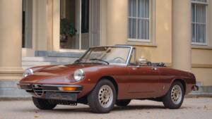 Image 2/34 of Alfa Romeo Spider Veloce 2000 (1980)