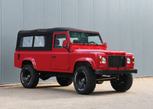 Image 13/38 of Land Rover 110 (1989)