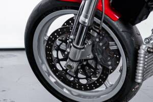 Image 24/46 of Ducati DUMMY (2002)