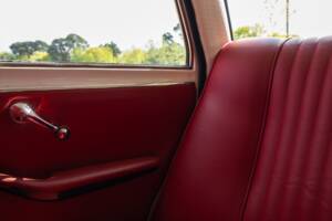 Image 45/50 de Alfa Romeo Giulia Nuova Super 1600 (1968)