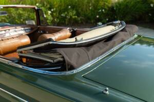 Bild 28/50 von Mercedes-Benz 220 SE b (1964)