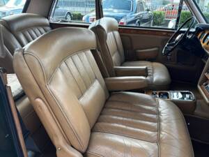 Imagen 12/17 de Rolls-Royce Corniche I (1973)