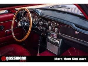 Image 10/15 of Aston Martin DB 6 Vantage (1967)
