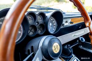 Image 19/24 of Alfa Romeo 2000 GT Veloce (1973)