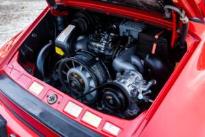 Bild 35/35 von Porsche 911 Carrera 3.2 (1987)