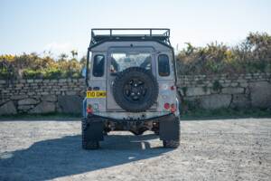 Afbeelding 12/33 van Land Rover Defender 90 Td5 (2001)