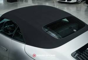 Image 14/25 of Porsche 911 Carrera (2023)