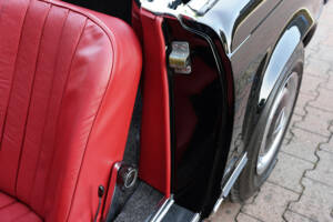 Image 32/50 de Mercedes-Benz 280 SL (1969)