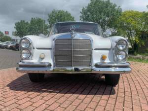 Afbeelding 5/8 van Mercedes-Benz 220 SE b (1963)