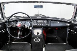 Bild 7/50 von MG MGB (1965)