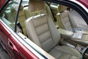 Bild 16/26 von Mercedes-Benz 500 SEC (1990)