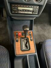 Bild 7/69 von Mercedes-Benz 190 E (1988)