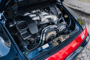 Bild 40/50 von Porsche 911 Carrera 4S (1996)