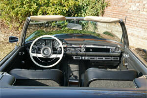 Image 23/50 of Mercedes-Benz 230 SL (1966)