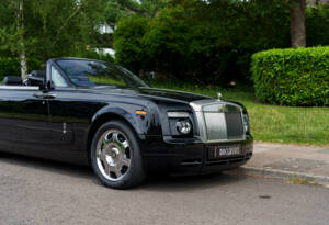 Immagine 13/29 di Rolls-Royce Phantom DHC (2008)