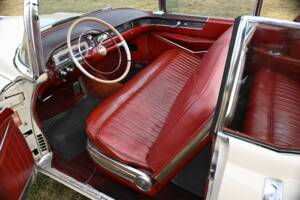Bild 31/50 von Cadillac 62 Convertible (1954)