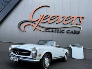 Image 1/50 of Mercedes-Benz 280 SL (1968)