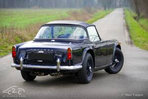 Image 36/45 of Triumph TR 4A (1966)