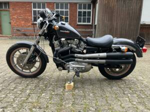 Immagine 2/15 di Harley-Davidson XR 1000 (1983)