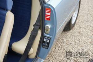 Image 19/50 of Ferrari Dino 208 GT4 (1976)