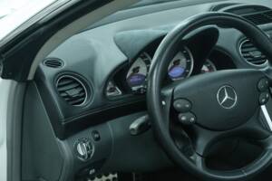 Image 49/50 of Mercedes-Benz SL 55 AMG (2003)