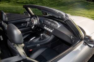 Image 59/84 of BMW Z8 (2001)