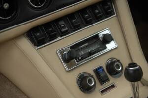 Bild 13/45 von Jensen Interceptor  MK III (1974)