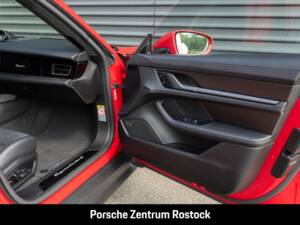 Afbeelding 21/30 van Porsche Taycan Turbo S Sport Turismo (2022)