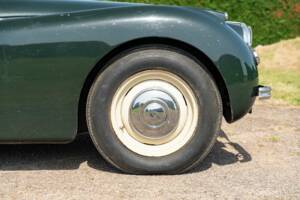 Image 13/50 of Jaguar XK 120 DHC (1954)