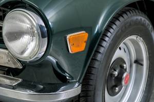 Immagine 38/50 di Triumph TR 6 PI (1972)